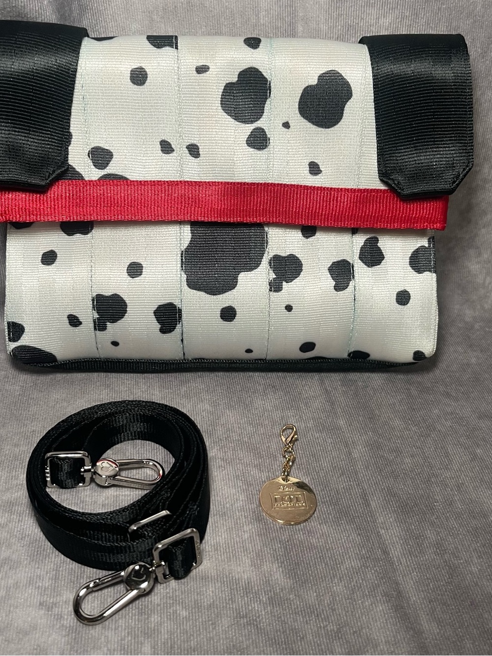 Harvey’s seatbelt Disney 101 Dalmatians dog print mini foldover crossbody